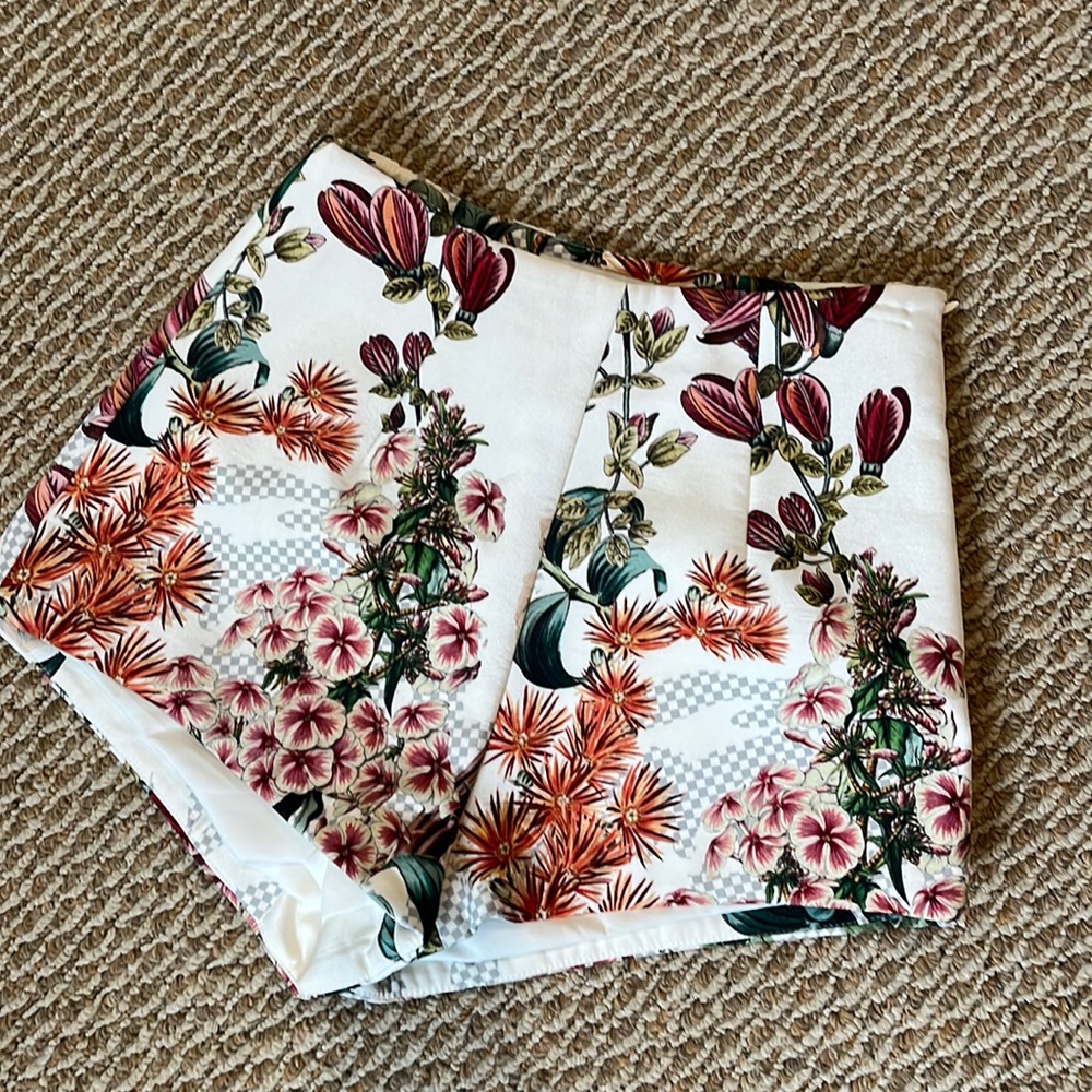 Cameo shorts